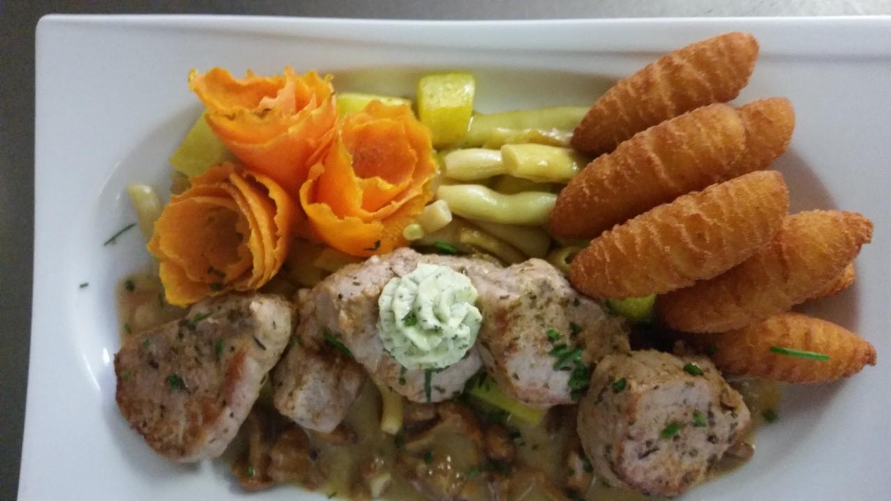 Gasthof Polly Haunoldstein Ngoại thất bức ảnh